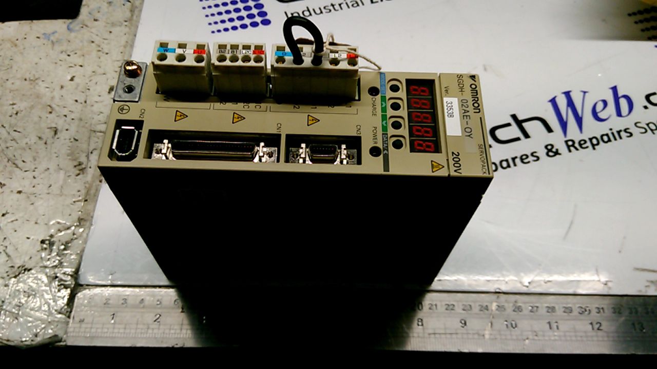 Omron SGDH-02AE-OY Servo Pack