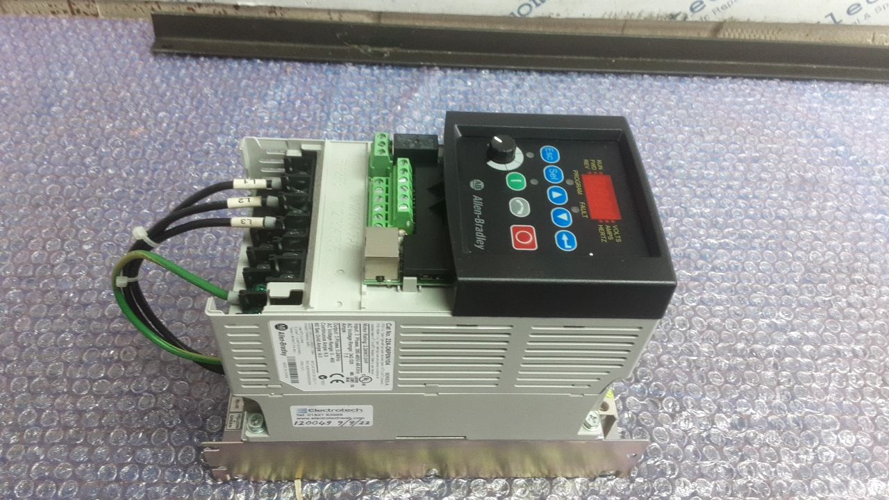 Allen Bradley 22A-D6P0N104 Powerflex 4 Drive