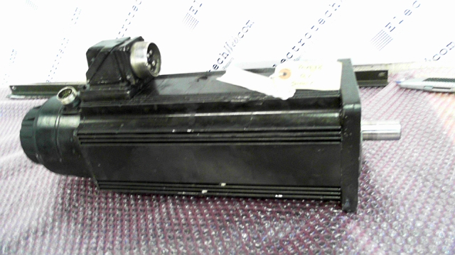 Indramat MAC093C-6-FS-3-C/110-A-3 Servo Motor
