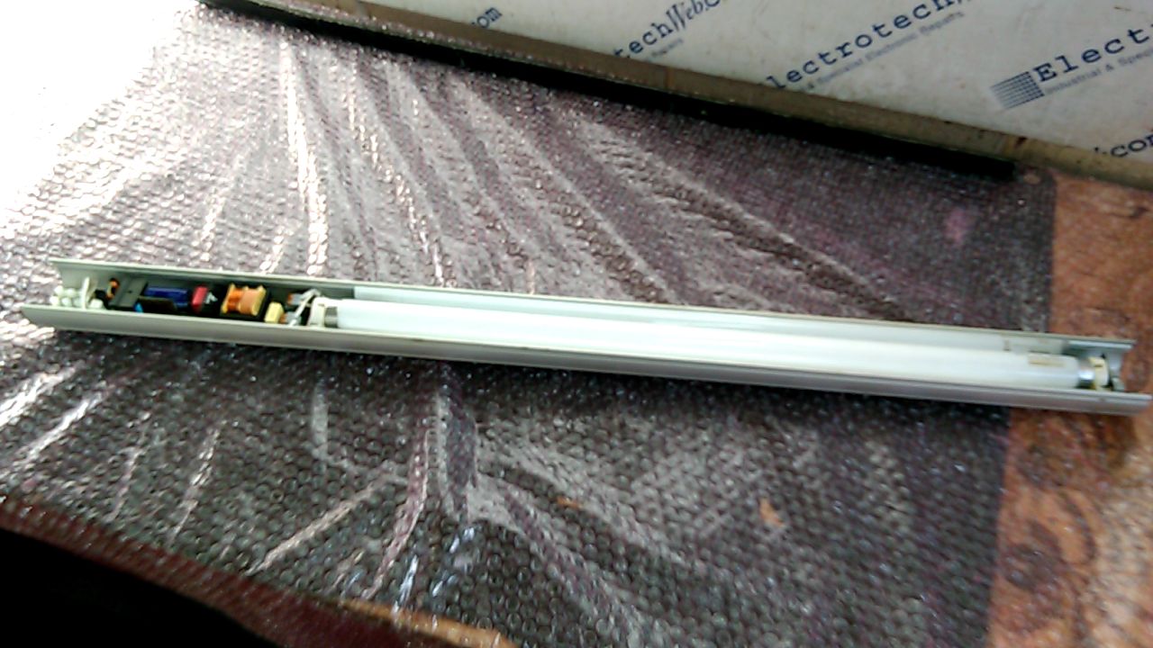Burwood Lighting Lumolex SE/418 Lamp