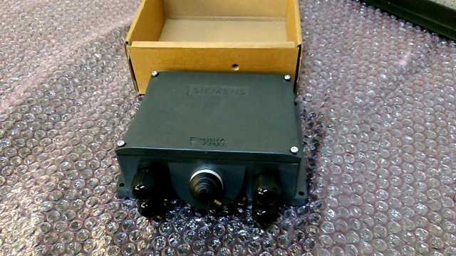 Siemens 6AV6 671-5AE10-0AX0 Connection Box