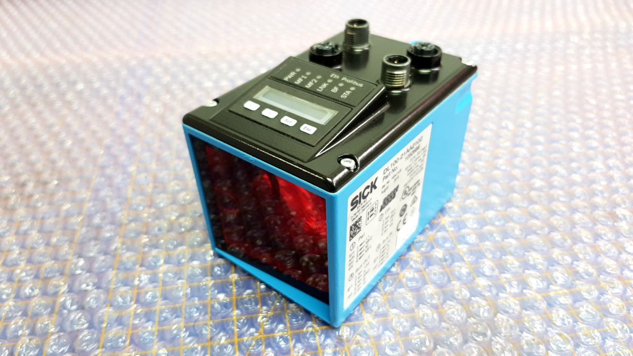 Sick DL100-21AA2102 Distance Sensor