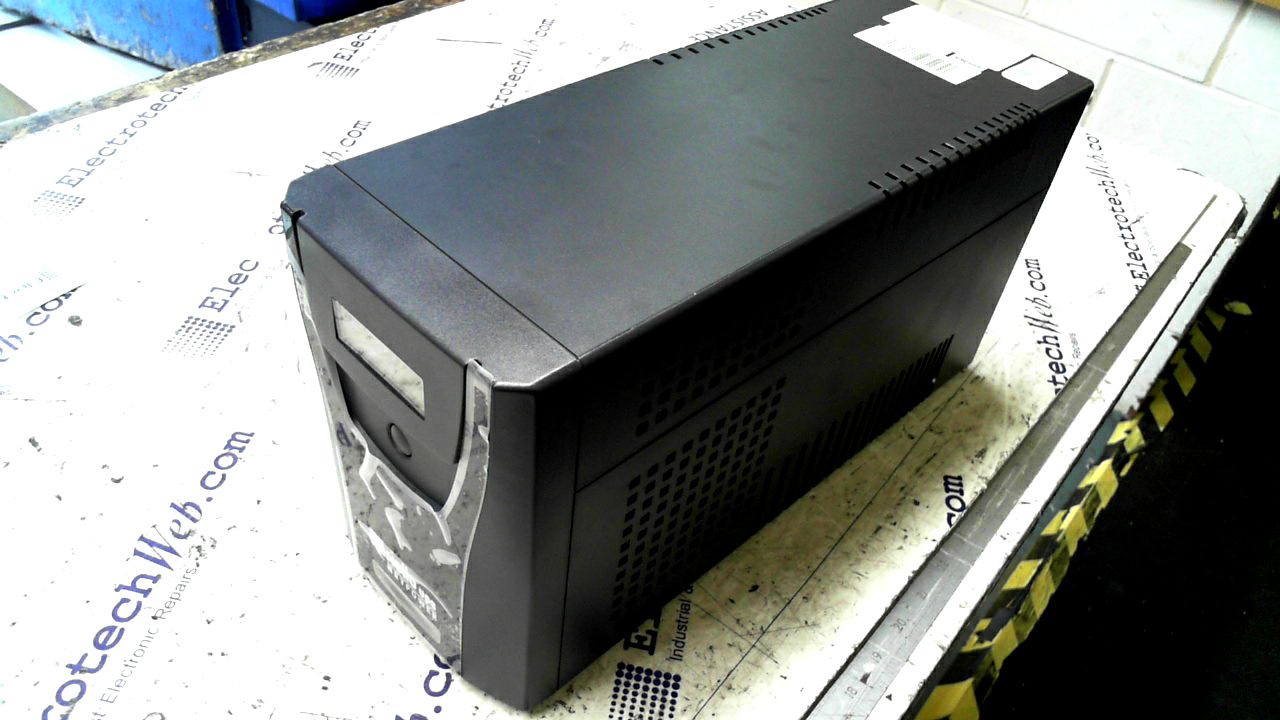 FHT Power EIML-2000 UPS
