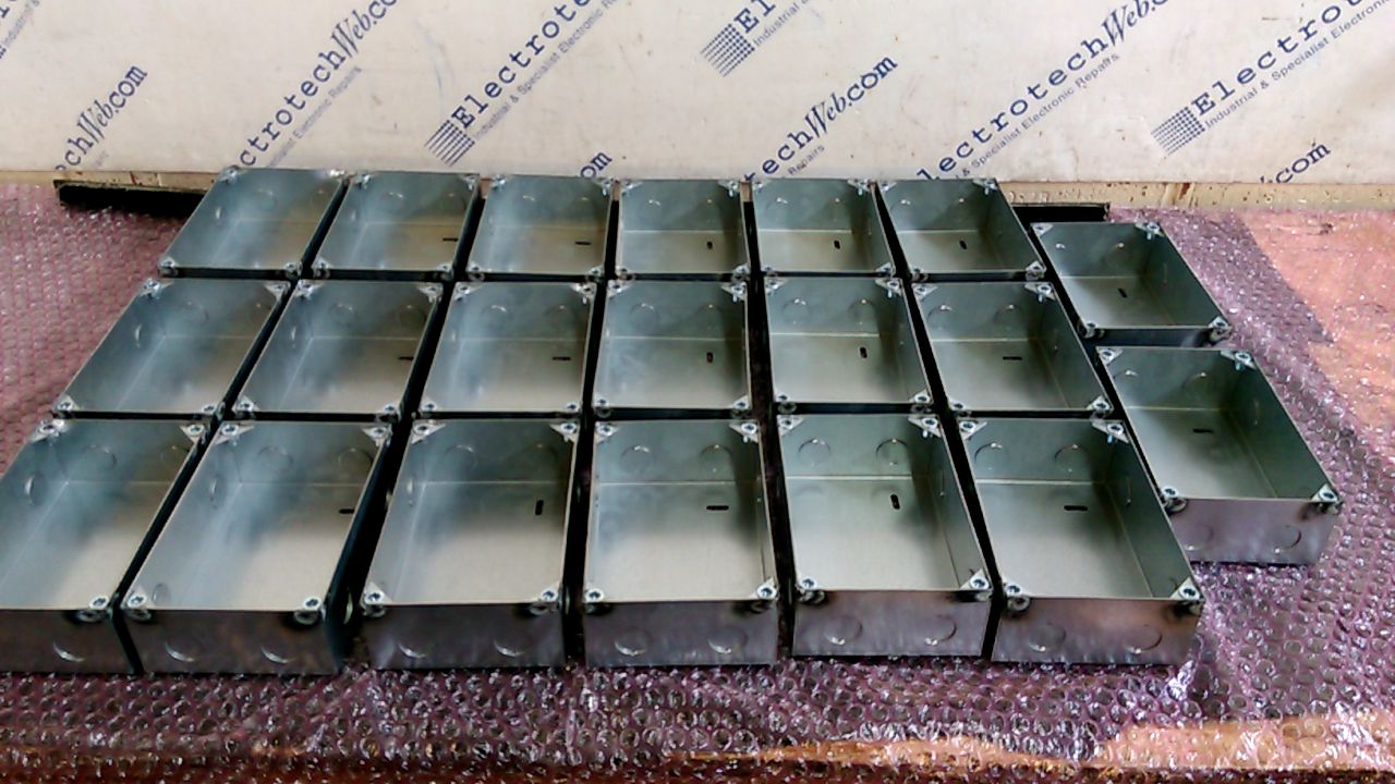 Electrotech B3302 Flush Mount Back Box