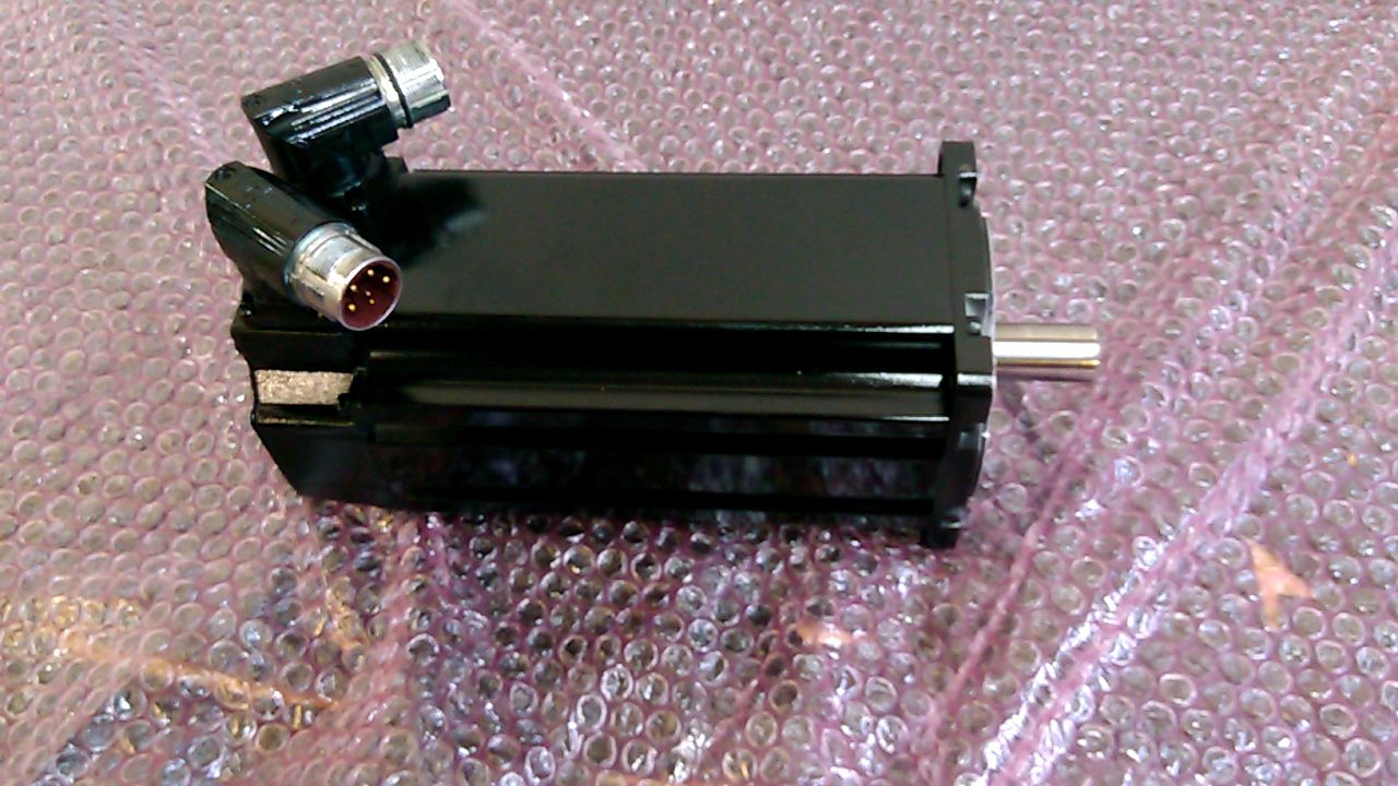 Allen Bradley MPL-B430P-SK74AA Servo Motor