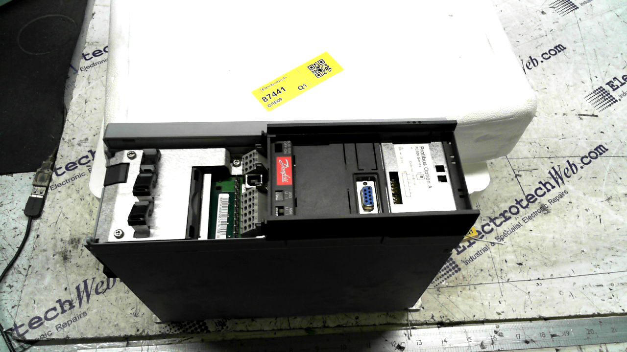Danfoss 131B0518 Inverter