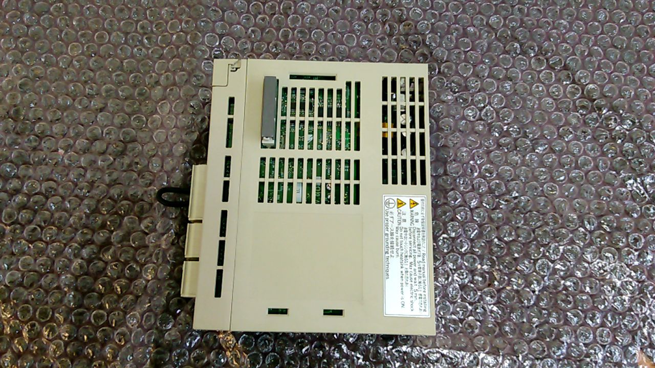 Omron SGDH-02AE-0Y Servopack