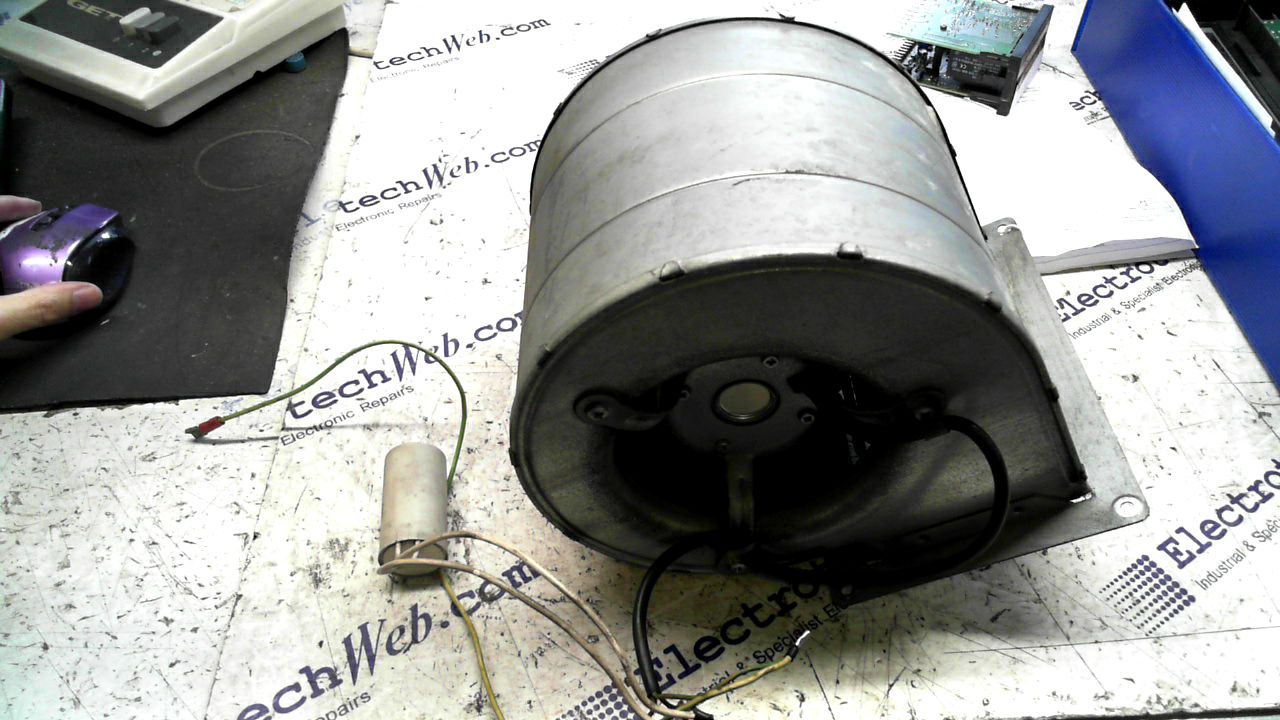 Ebmpapst D2E133-C133-87 Fan
