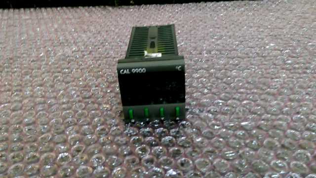 CAL Controls 9900 Temperature Controller
