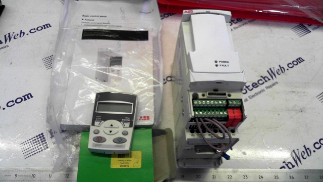 ABB ACS350-01E-04A7-2 Inverter