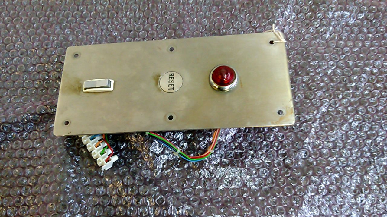 Wandsworth 775 Vertical Reset Panel