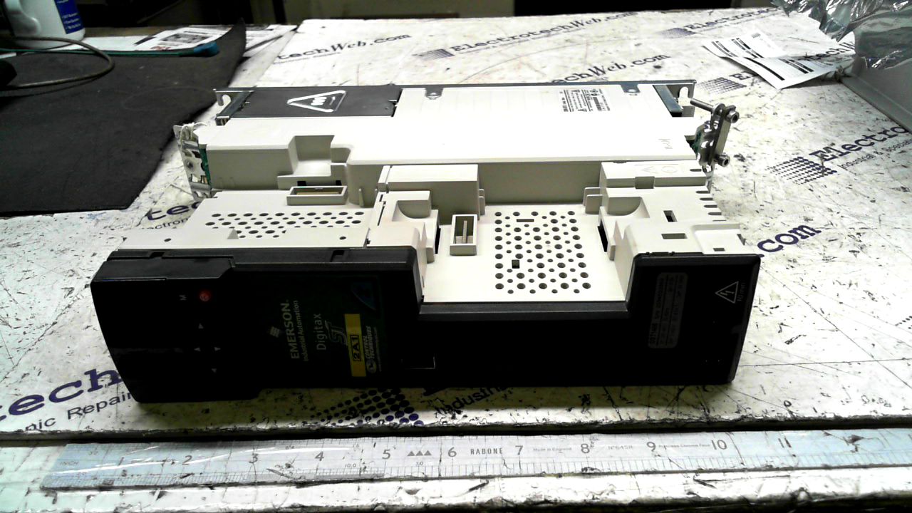Control Techniques 3098-0018 Digital ST Drive