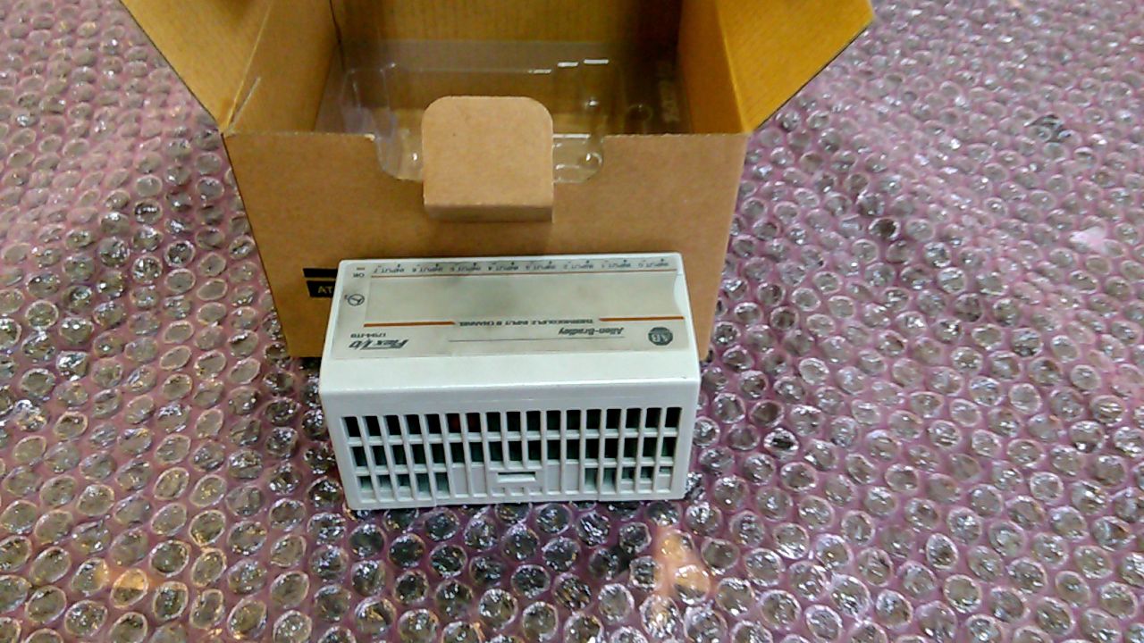 Allen Bradley 1794-IT8 I/O Module