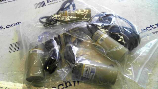 Omron E2KC25ME1 Proximity Sensor