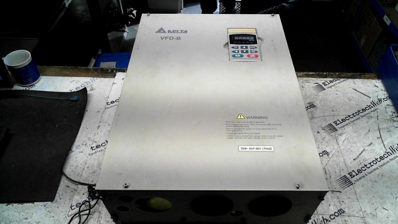 Delta VFD300B43A Inverter