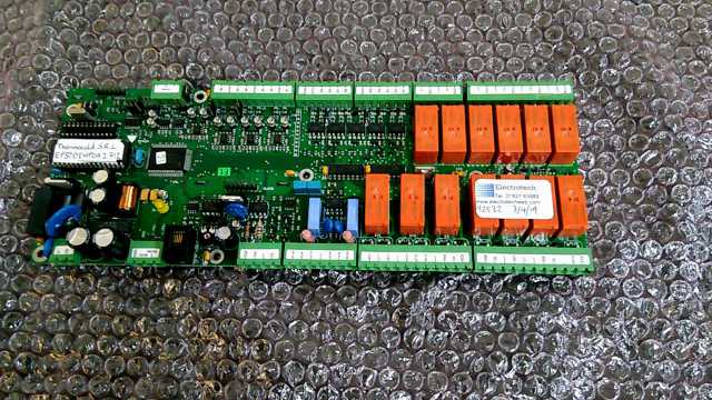 Carel PCOB000A00 Chiller PCB