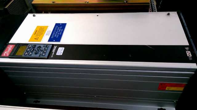 Danfoss VLT6027HT4C54STR3DLF00A00C0 Inverter