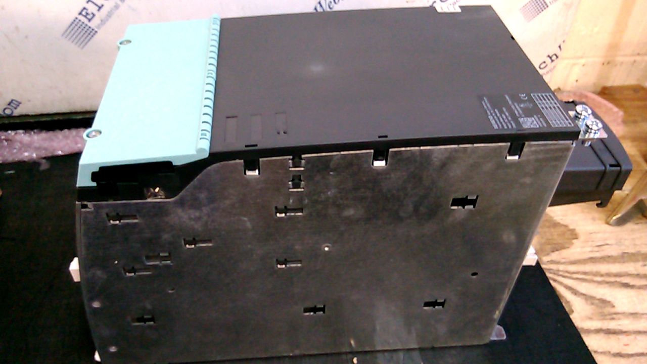 Siemens 6SL3120-1TE28-5AA1 Single Motor Module
