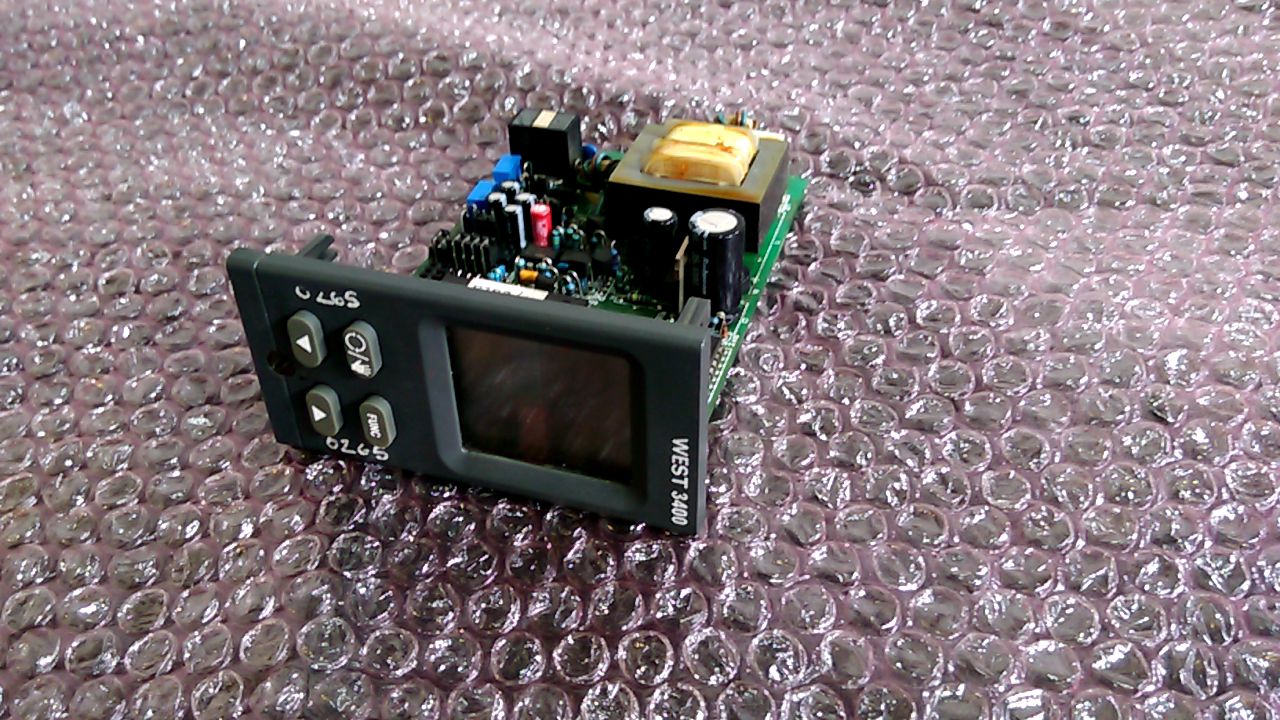 West Instrument 3400 Temperature Controller