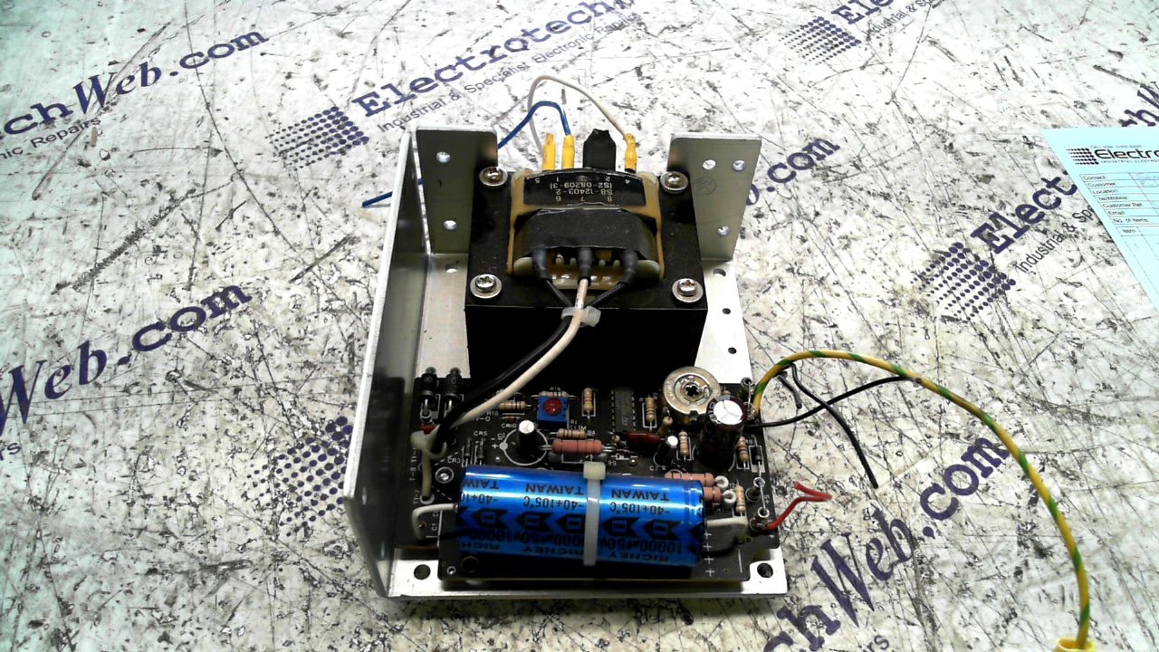 Coutant Lambda HSC24-2.4 Power Supply
