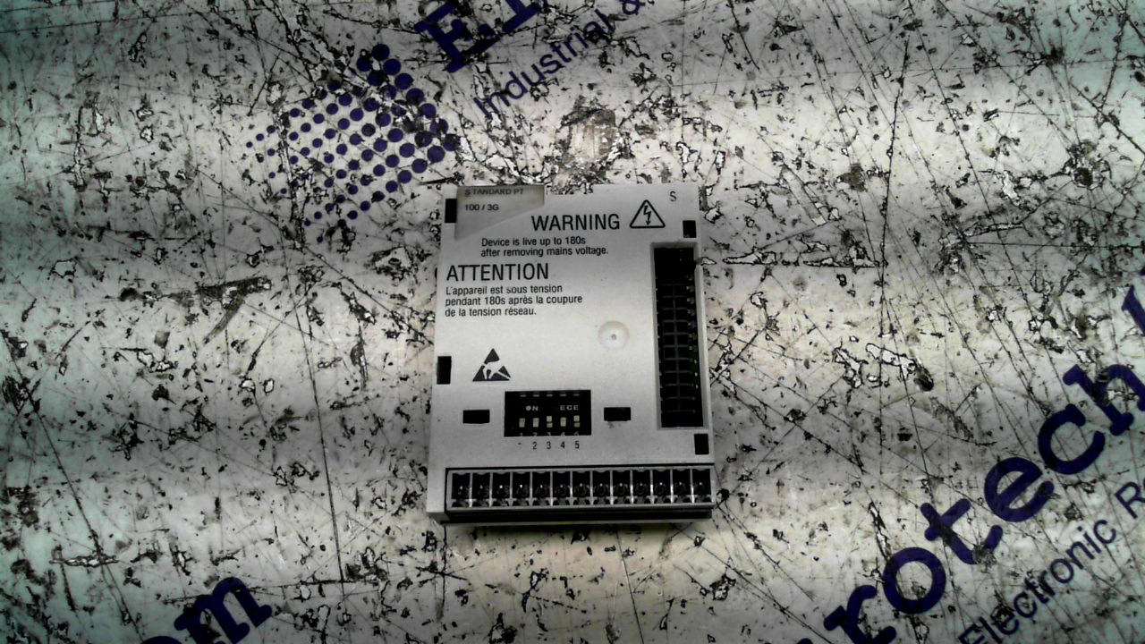 Lenze E82ZAFSC100 Standard PT I/O