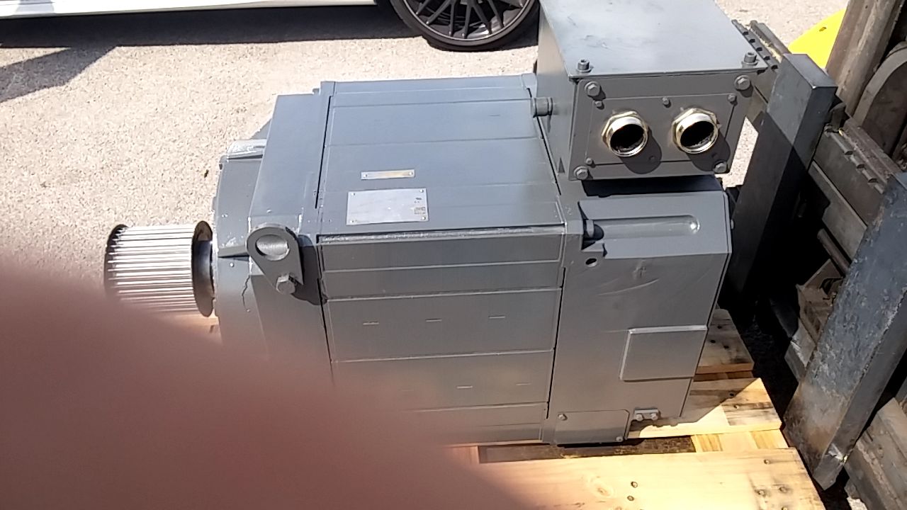 Siemens PH7 224-2JU000FB3 Motor