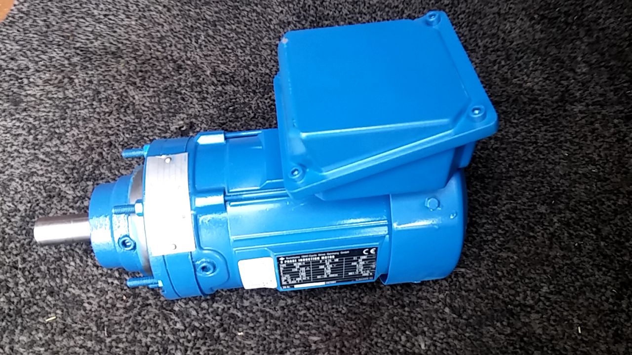 Sumitomo V63M/4 3 Phase Induction Motor