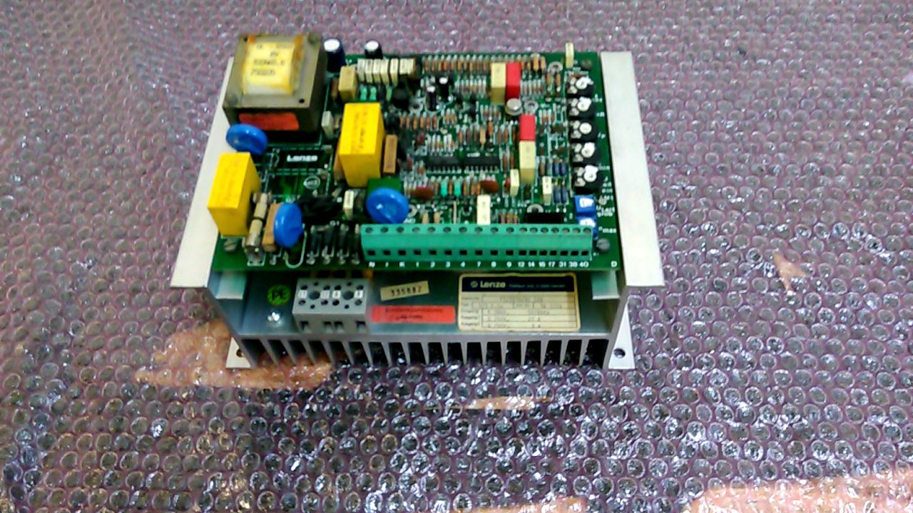 Lenze F5/7010/XE 520 Controller