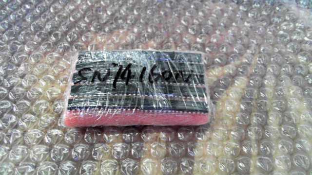 Texas Instruments SN74160N Synchronus 4-Bit IC's