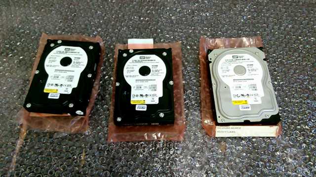 Western Digital WD400BB-00JHC0 Hard Disk Drive