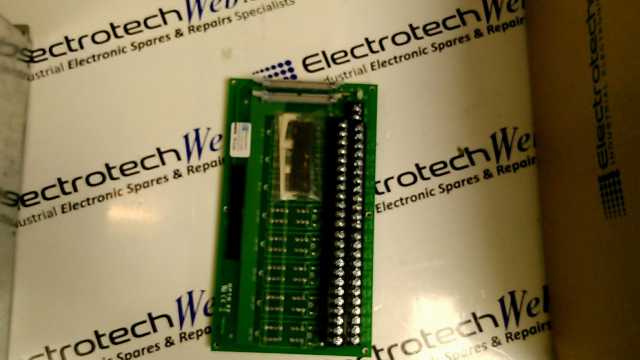Opto-22 PB32HQ Board