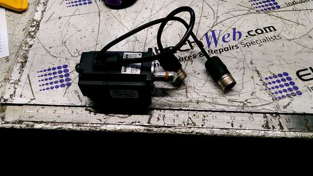 Omron SGMAH-02AAA61D-0Y Servo motor