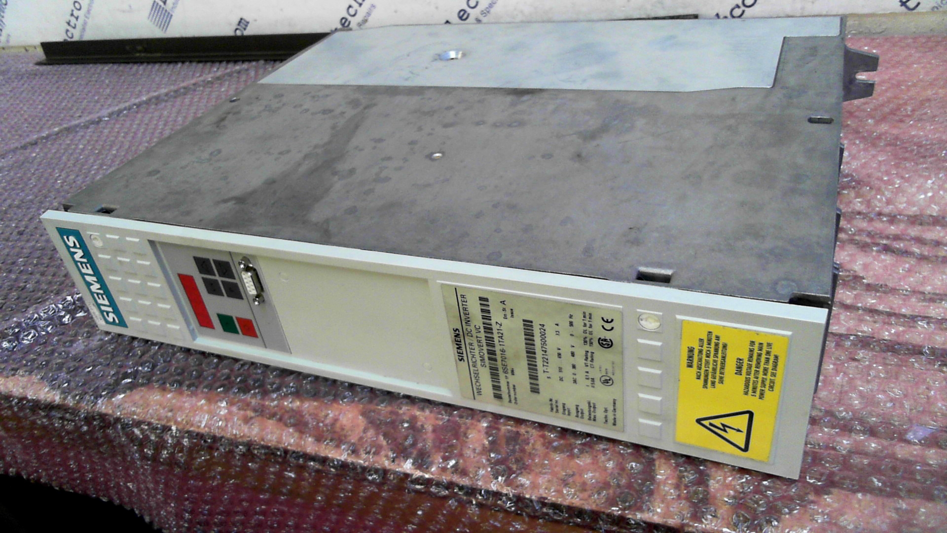 Siemens 6SE7016-1TA21-Z Inverter