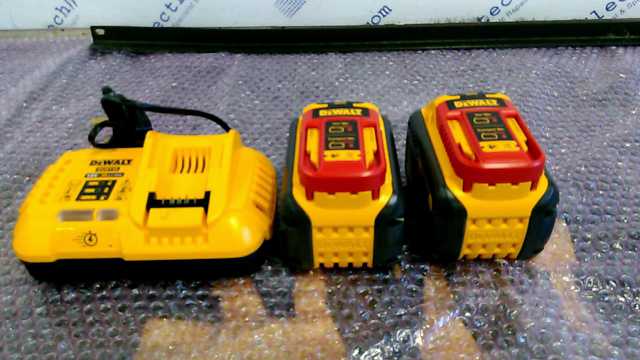 Dewalt DCB118 Charger
