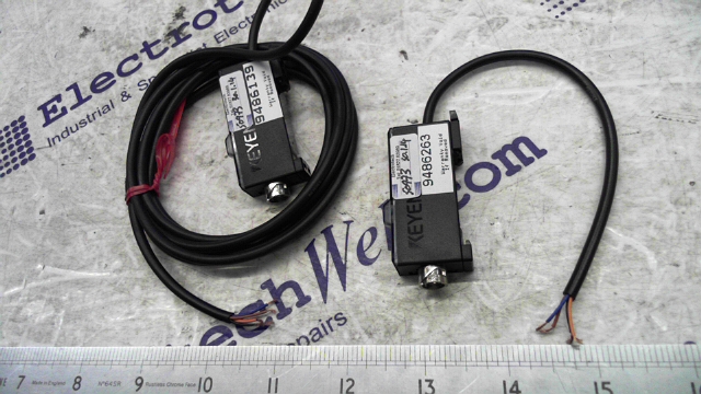 Keyence FS2-60P Sensor