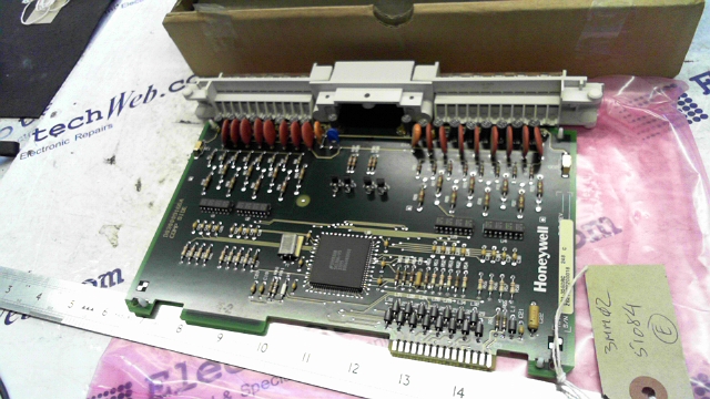 Honeywell D030009166A PLC Input Card