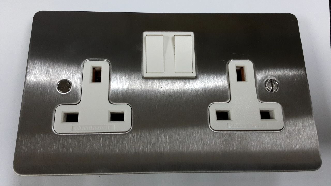 Electrotech P354/SS 2 Gang Switched Socket 13A