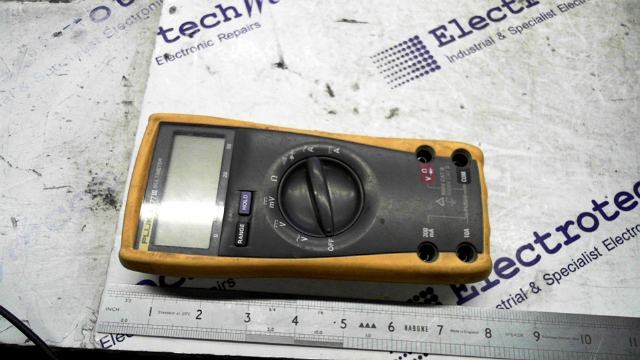 Fluke 77III Multimeter