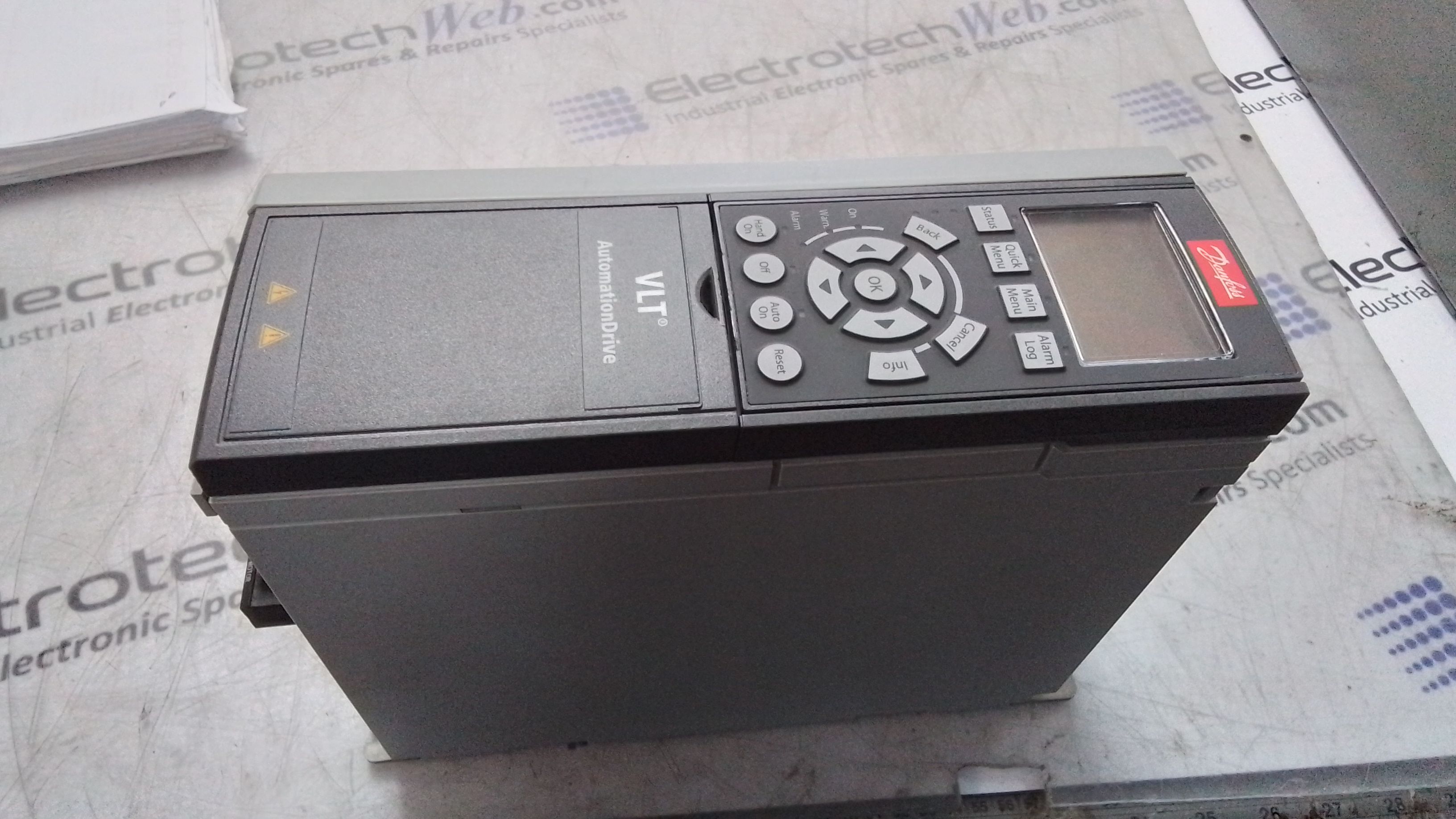 Danfoss FC-302P2K2T5E20H2BG Frequency Converter