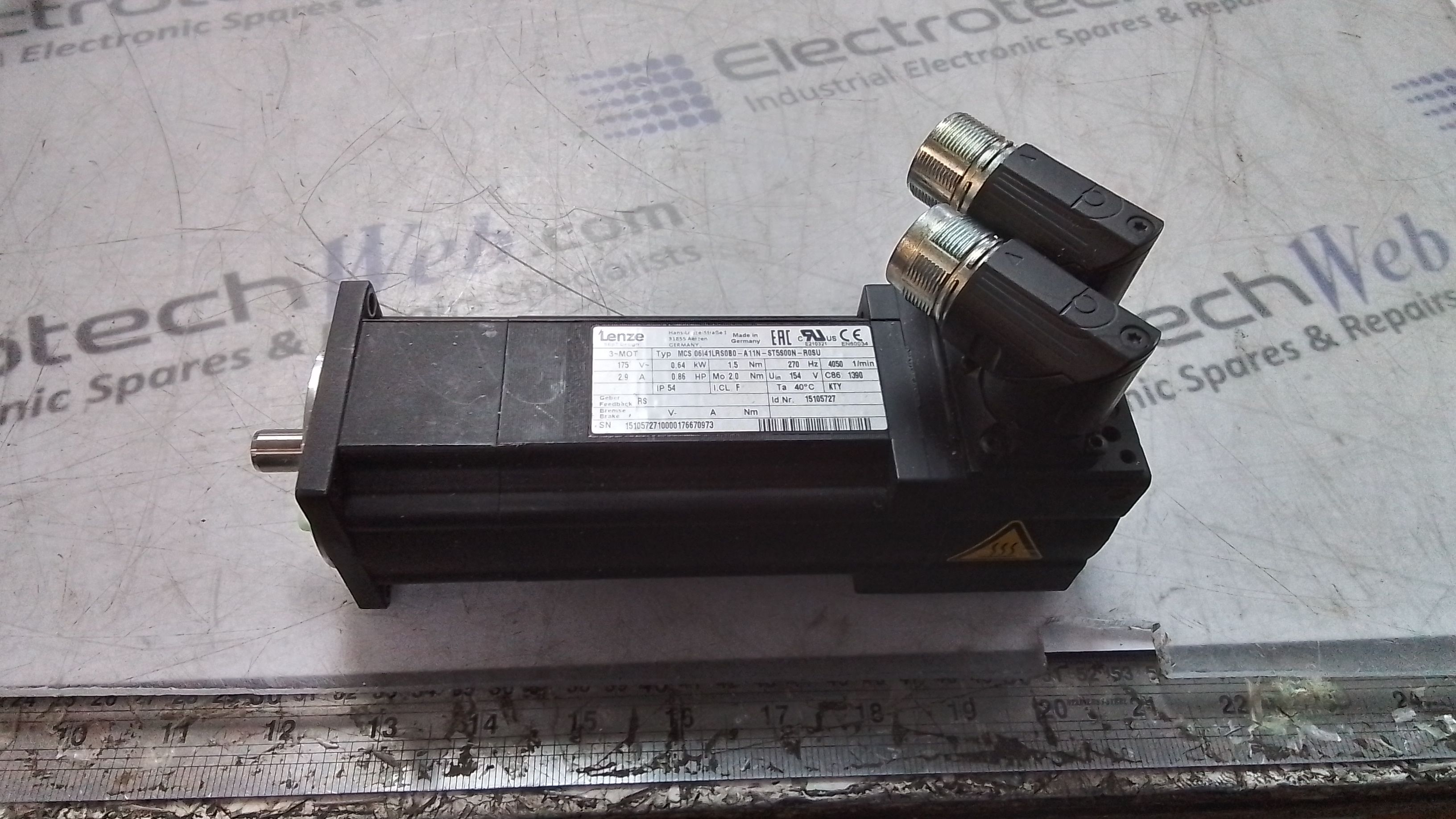 Lenze MCS 06I41LRS0B0-A11N-ST5S00N - R0SU Servo Motor