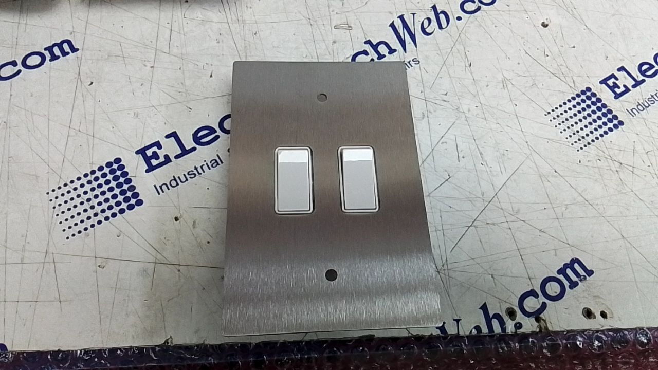 Electrotech PQ11807/1 Plate