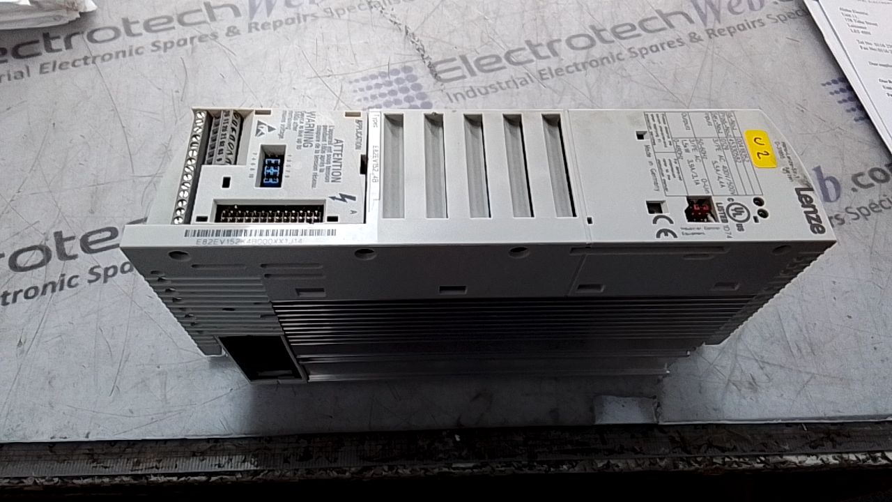 Lenze E82EV152_4B Inverter