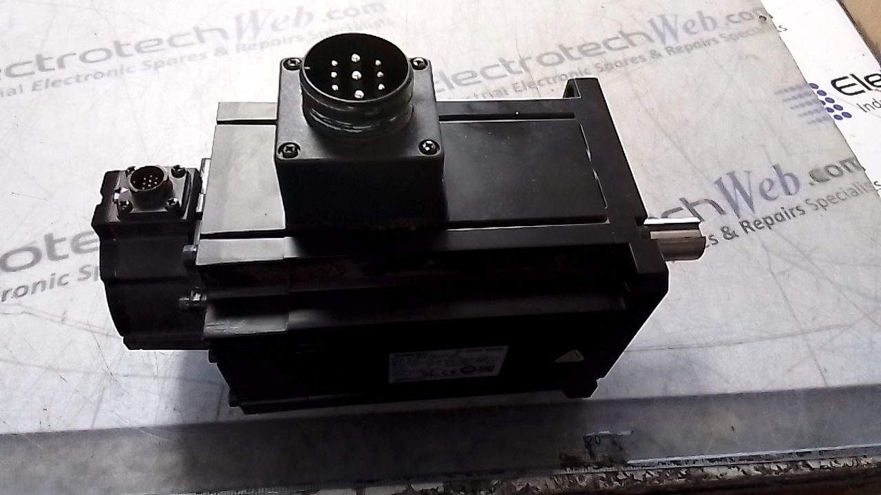 Omron R88M-K3K030F-BS2 Servo Motor