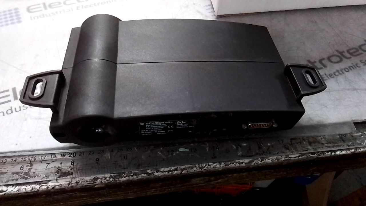 Schmersal USP-R-100-M24BS Receiver