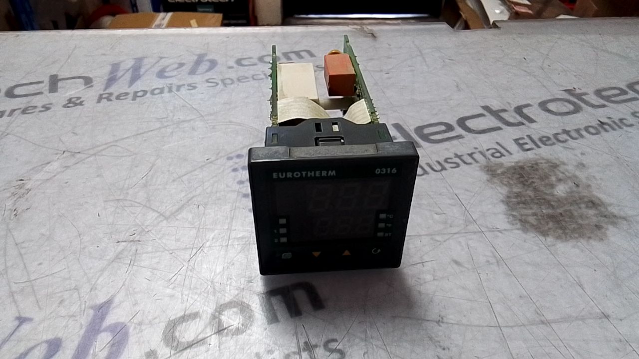 Eurotherm 0316 Temperature Controller