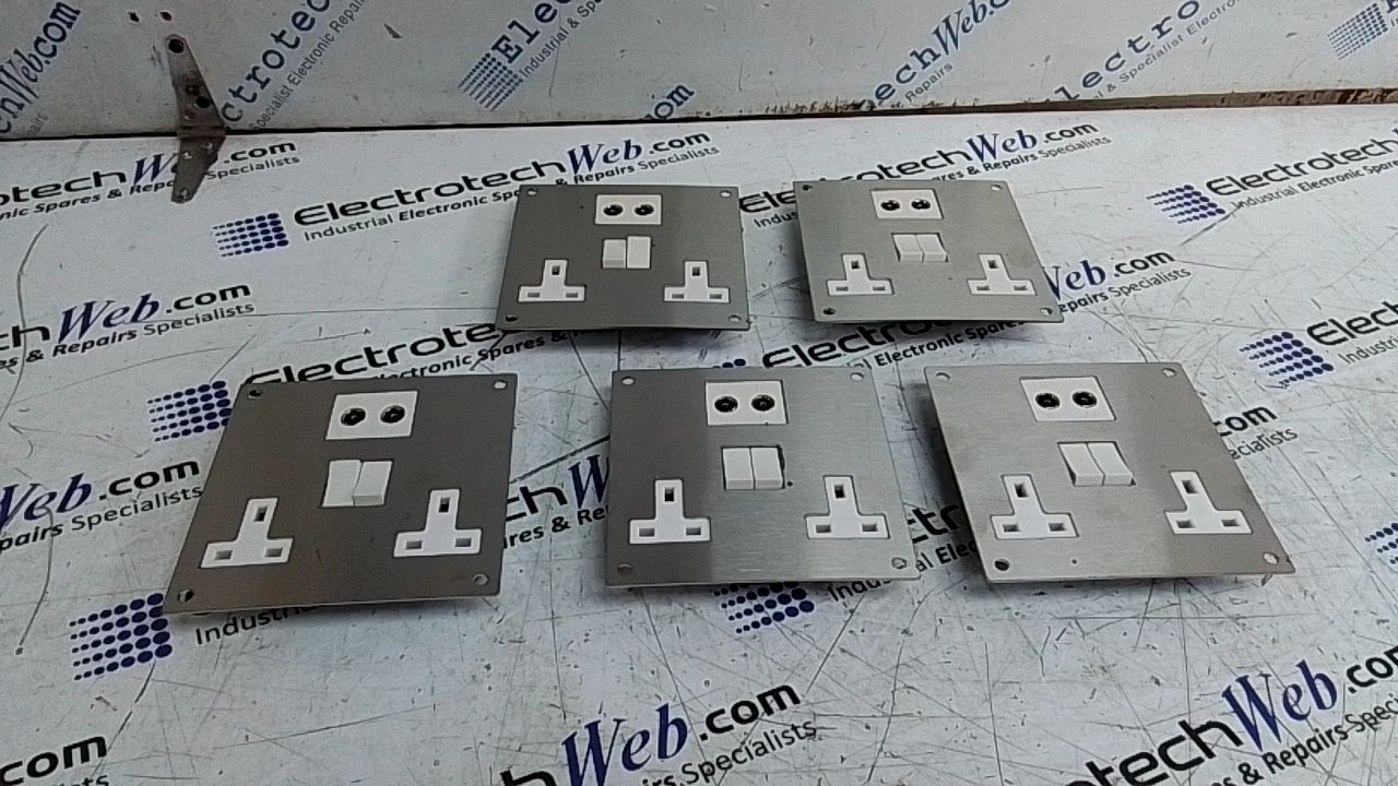 Electrotech M036 Twin Arial and Socket
