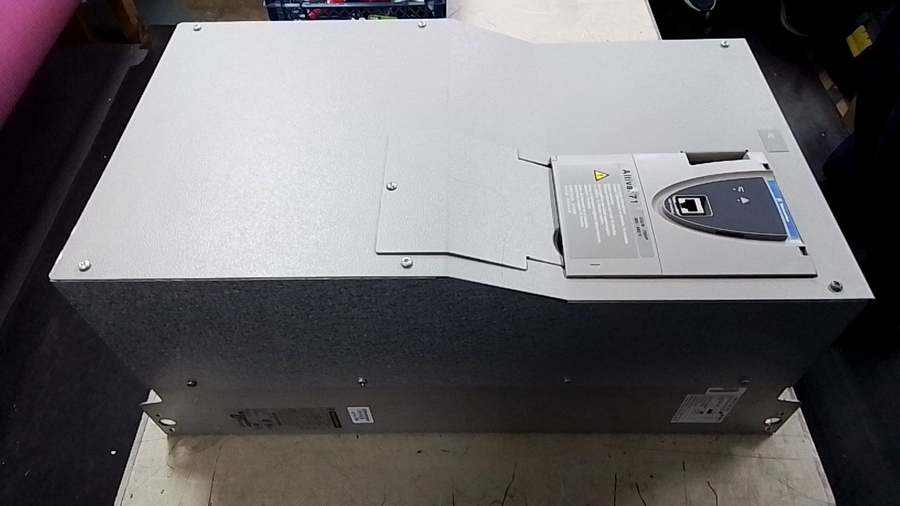 Schneider ATV71HD55N4 Inverter