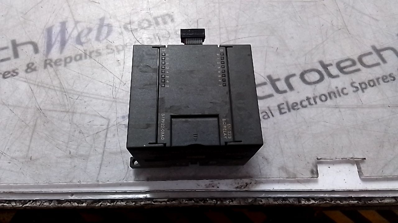 Siemens 6ES7223-1PH22-0XA0 I/O Module