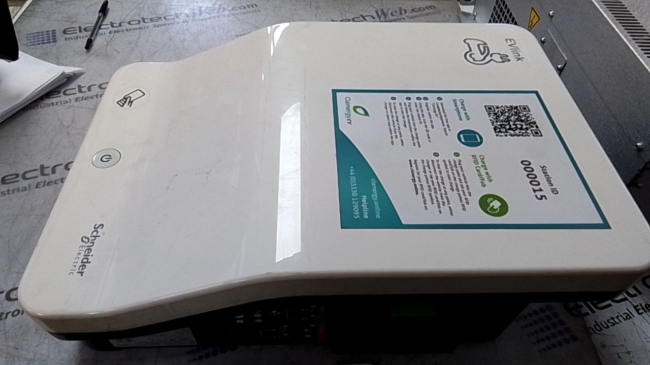 Schneider Electric EVB1A22P4RI EVLink Smart WallBox