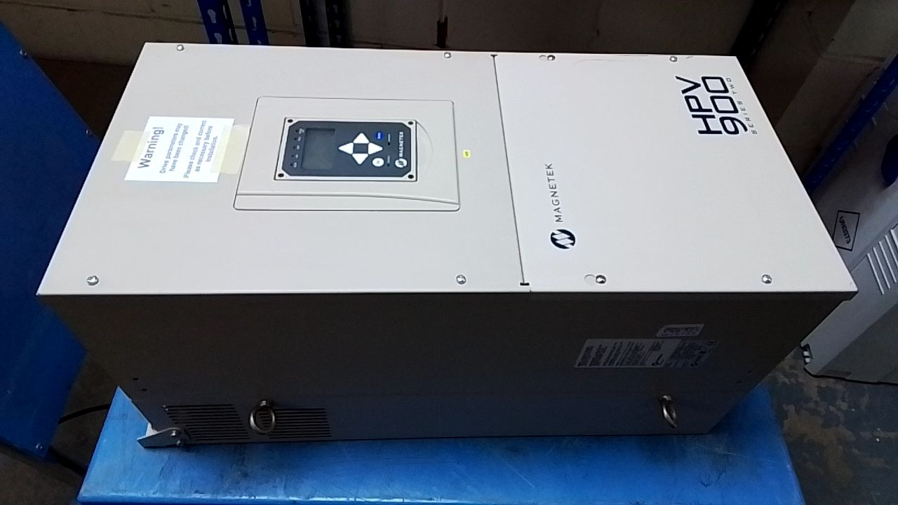 Magnetek HPV900-4096-2E1-05 Drive